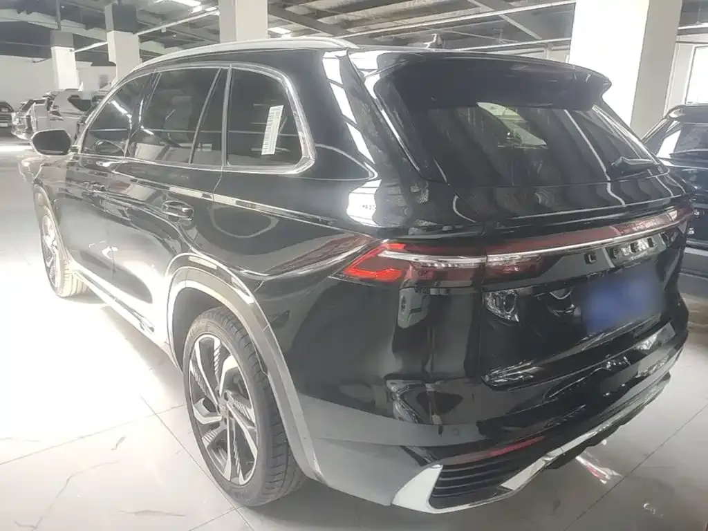Geely Xingyue L — фото 10
