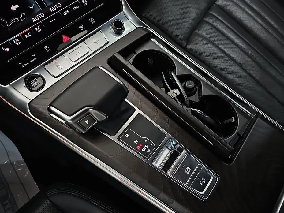 Audi A6 — фото 7