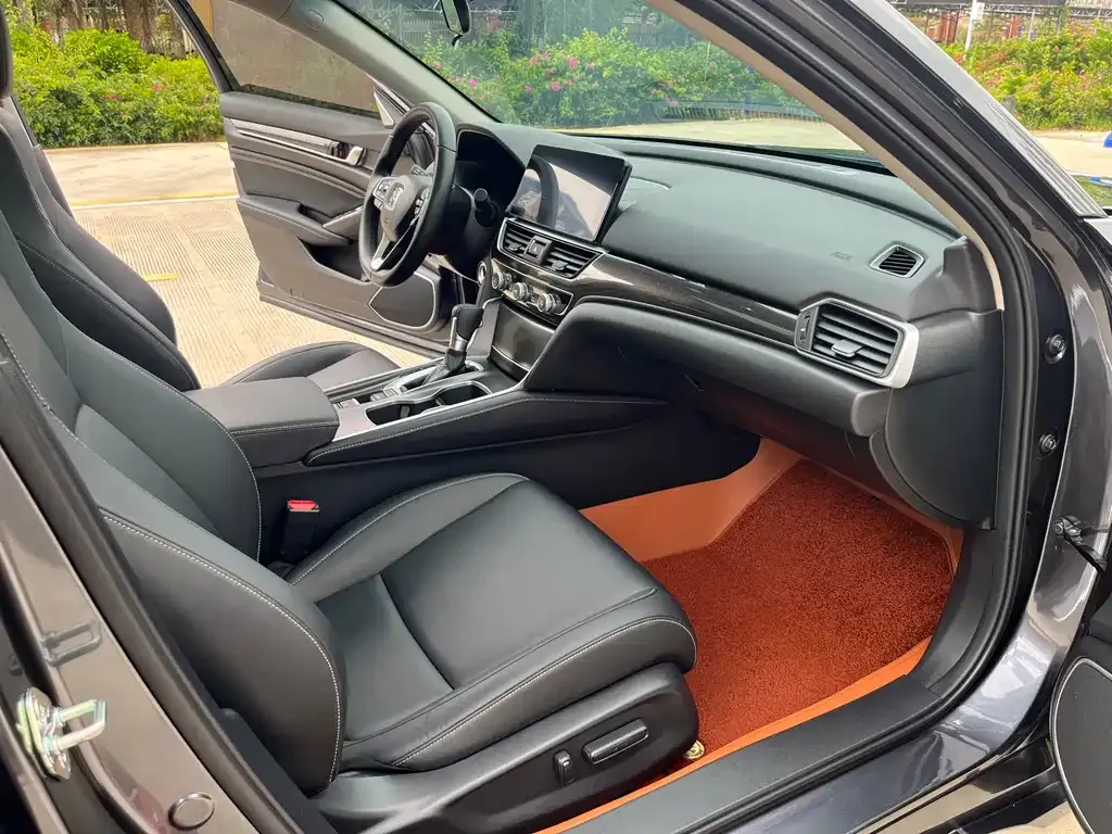 Honda Accord — фото 2