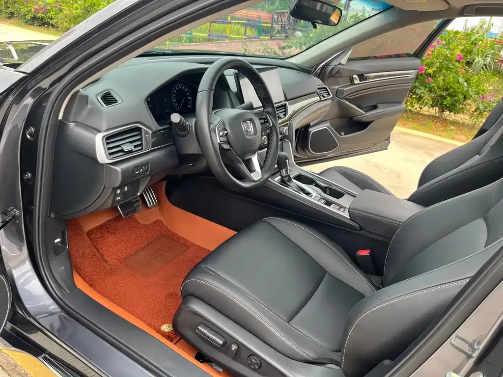 Honda Accord — фото 3