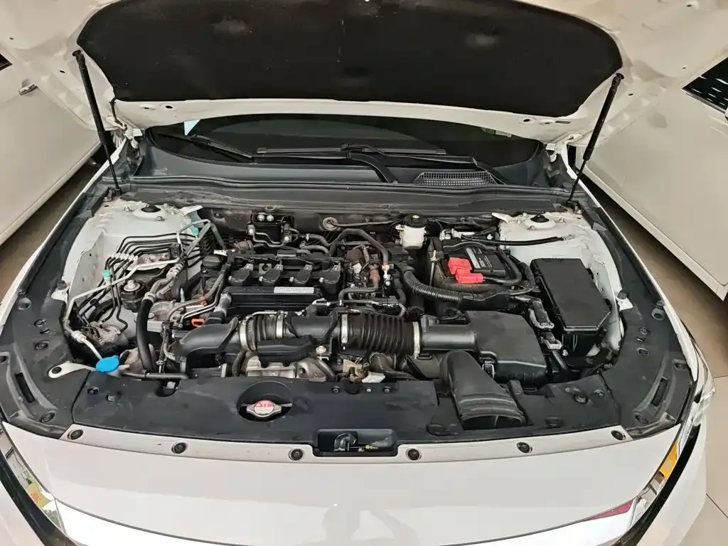 Honda Accord — фото 5