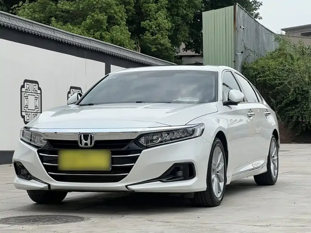 Honda Accord — фото 10