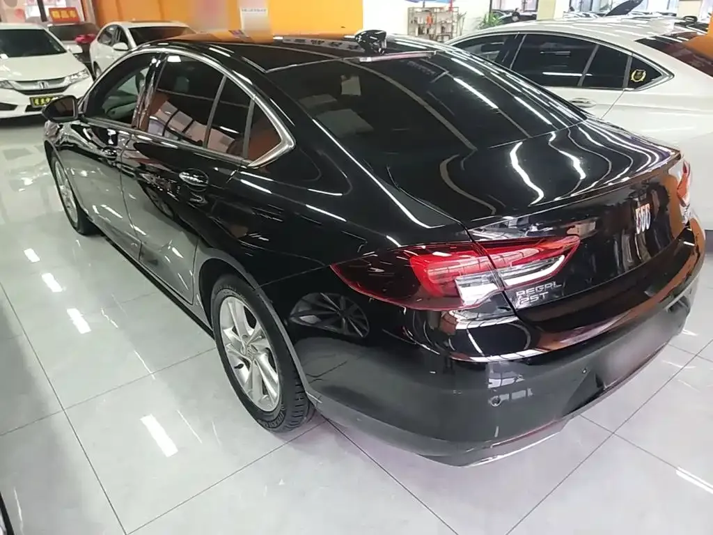 Buick Regal — фото 5