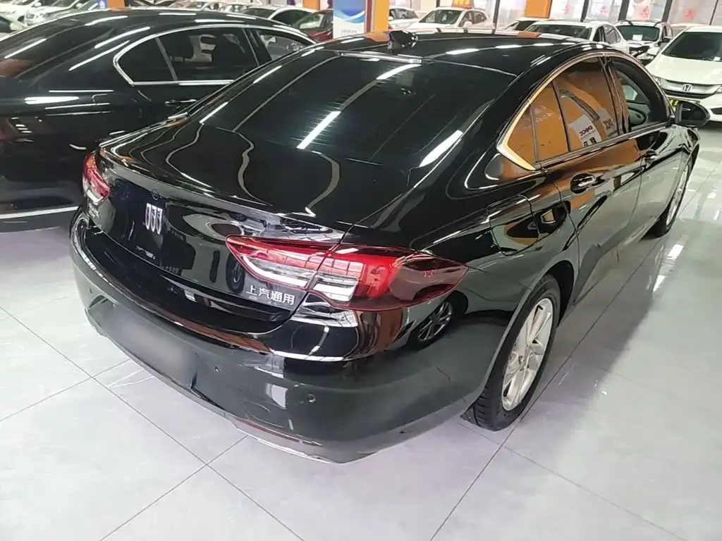Buick Regal — фото 10