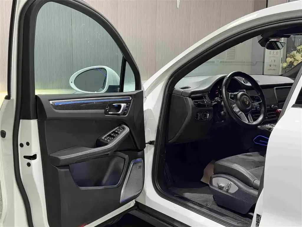Porsche Macan 2021 из CN, фото 10