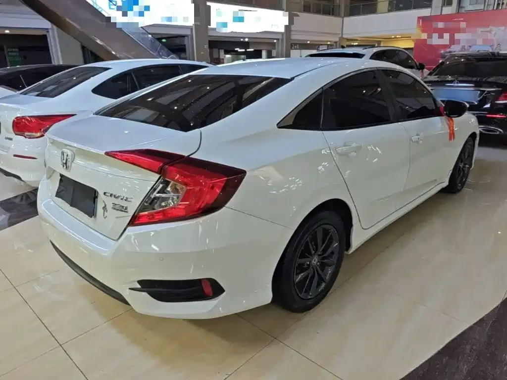 Honda Civic — фото 9
