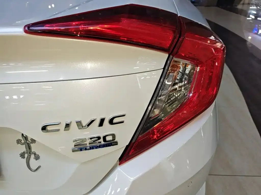 Honda Civic — фото 2