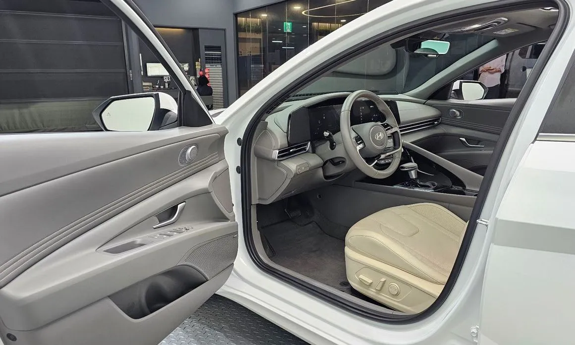 Hyundai AVANTE — фото 9