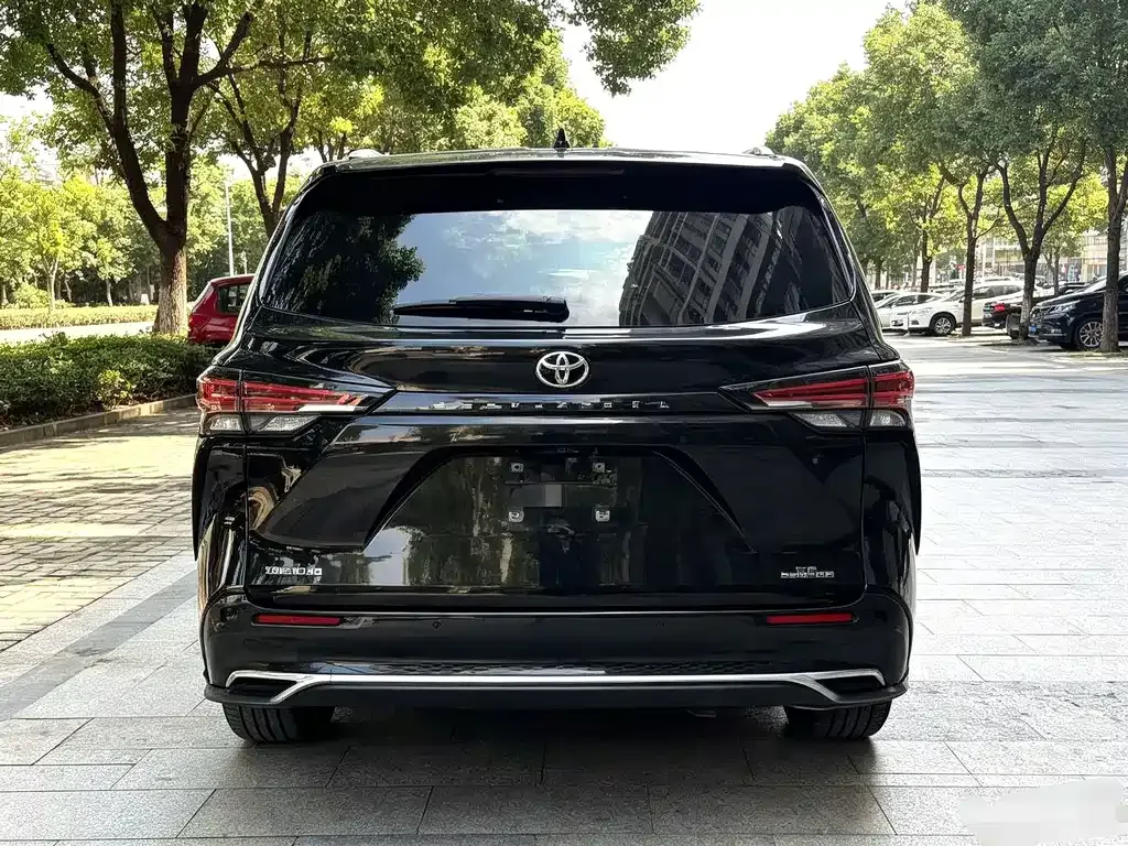 Toyota Sienna — фото 6