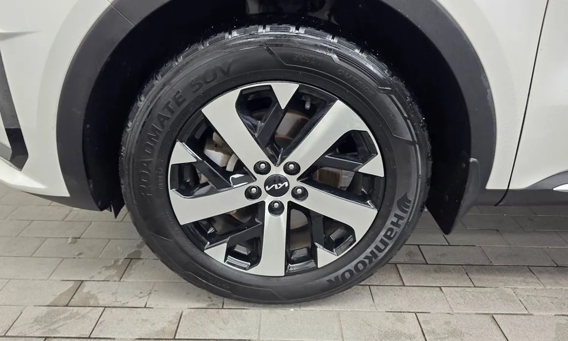 Kia Sorento — фото 10