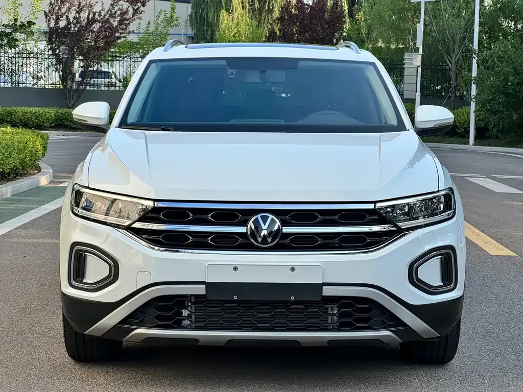 Volkswagen T-Roc — фото 5