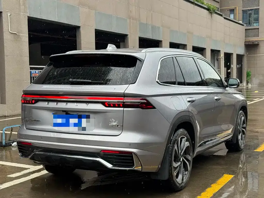 Geely Xingyue L — фото 7