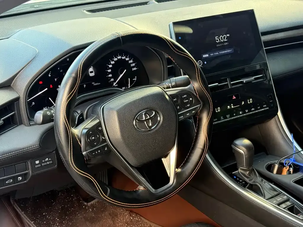 Toyota Avalon — фото 4
