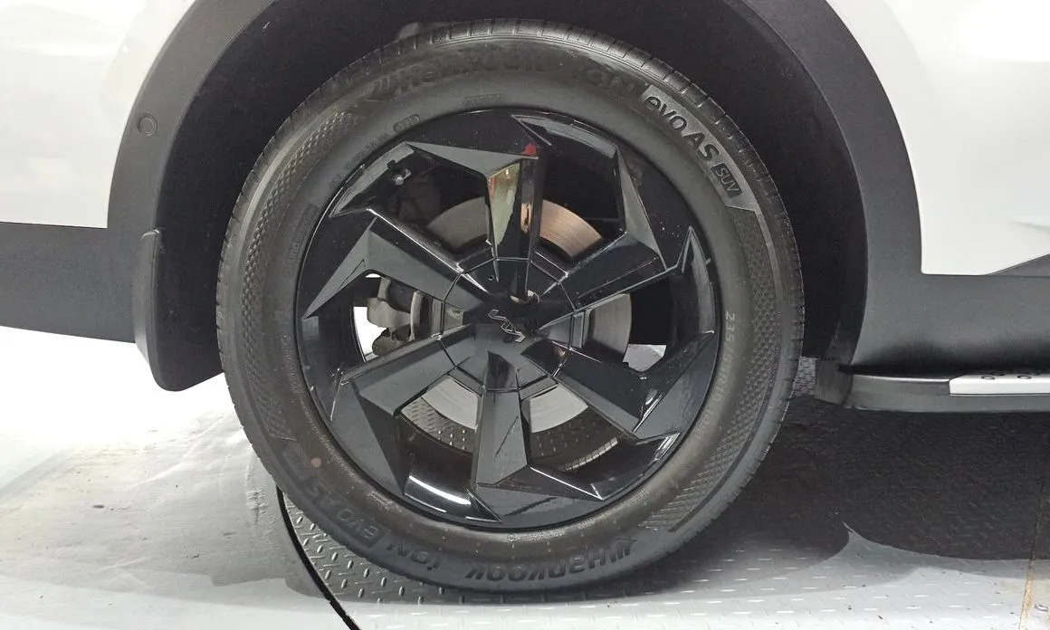 Kia Sorento — фото 10