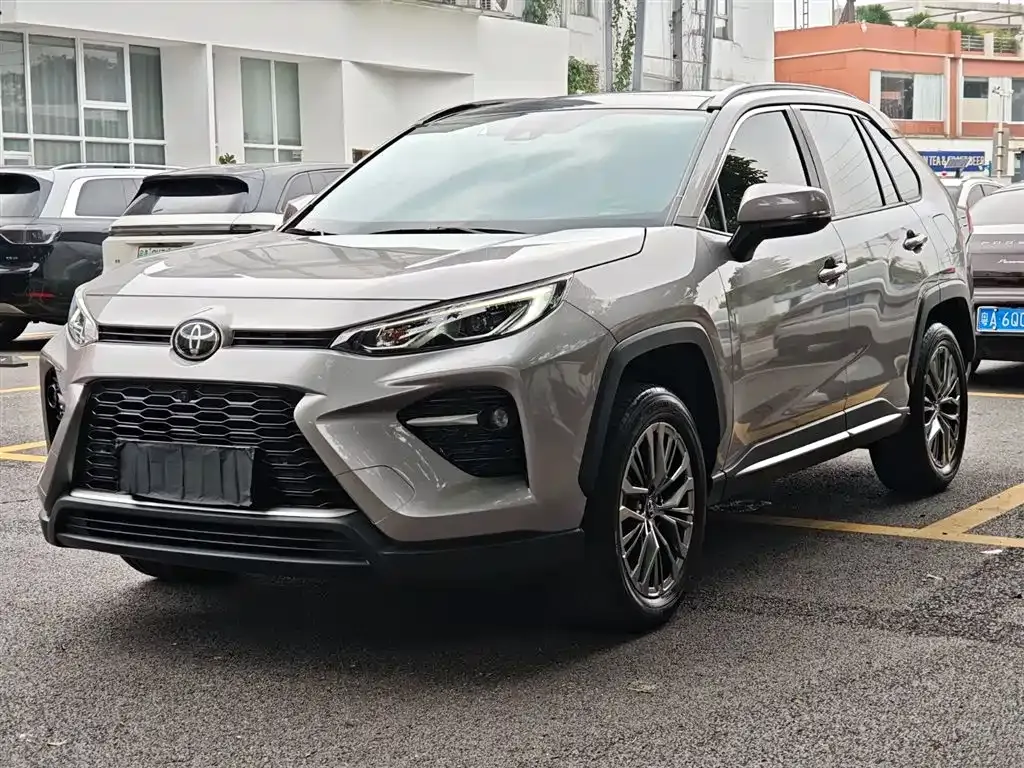 Toyota Wildlander — фото 1