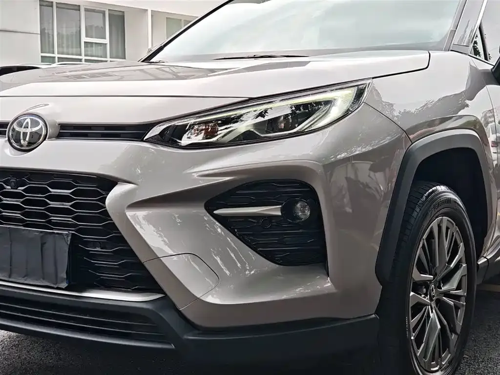 Toyota Wildlander — фото 2