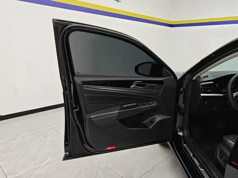 Volkswagen Passat — фото 2