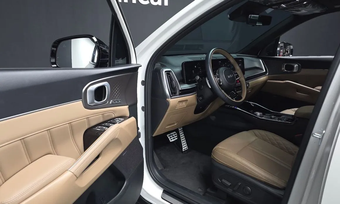 Kia Sorento — фото 6