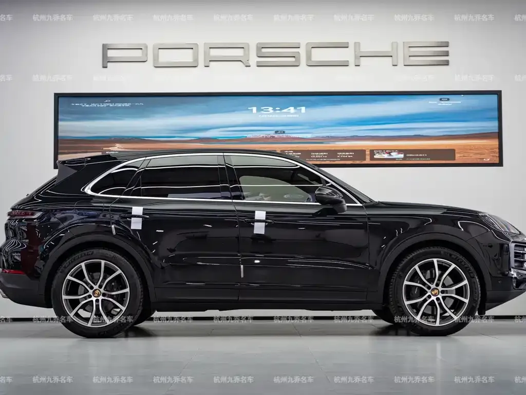 Porsche Cayenne — фото 8