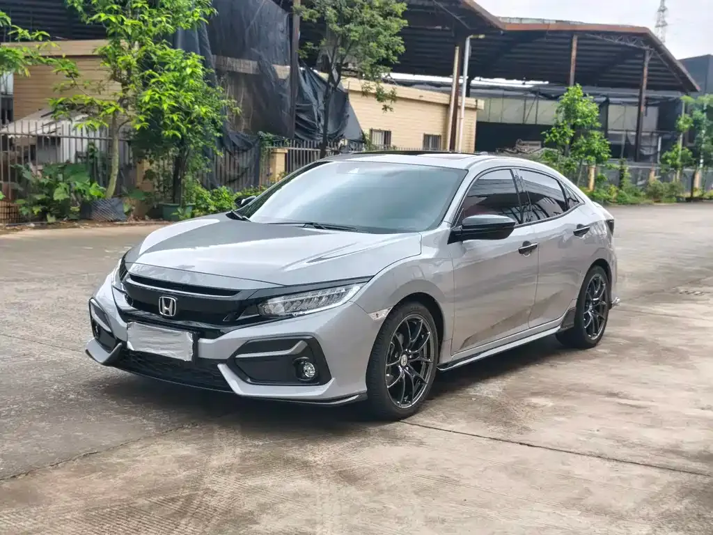 Honda Civic — фото 1