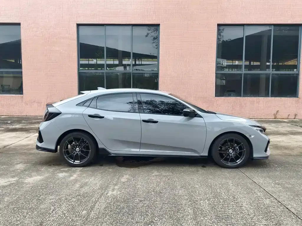 Honda Civic — фото 10