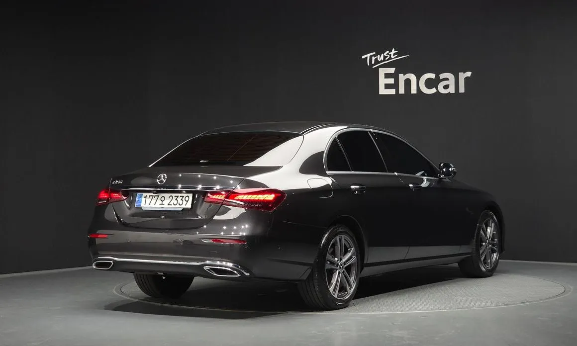 Mercedes-Benz E-Class 2023 из KR, фото 5