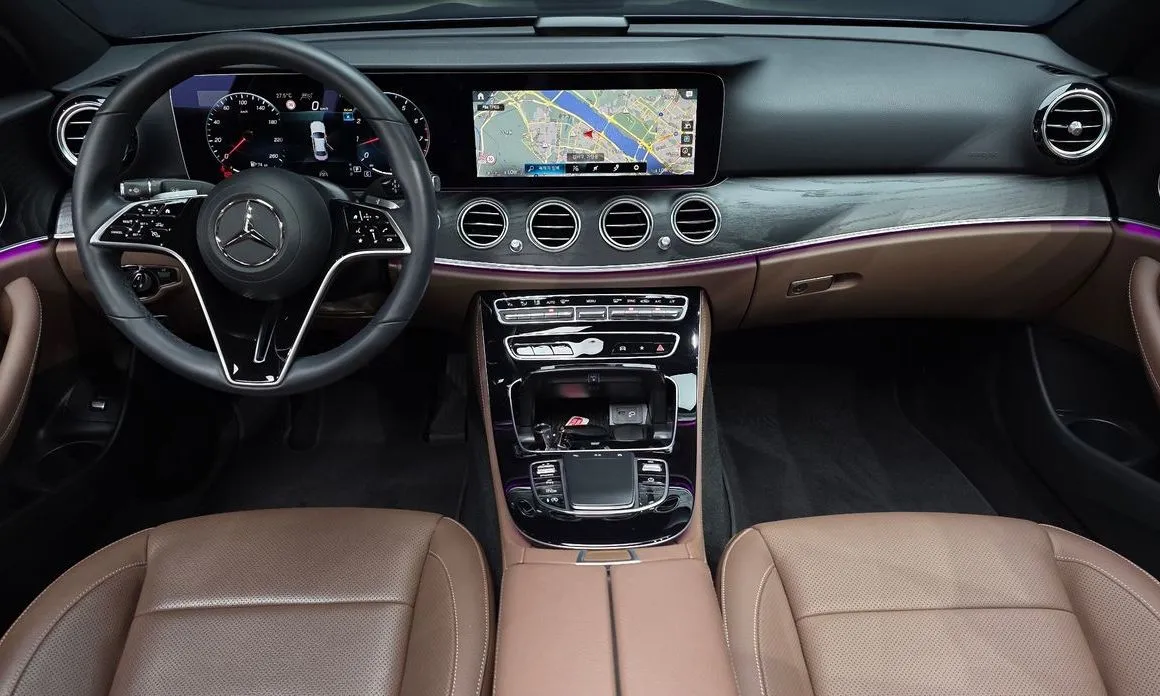 Mercedes-Benz E-Class 2023 из KR, фото 9