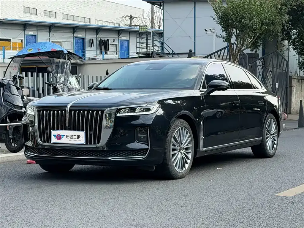Hongqi H9 — фото 1