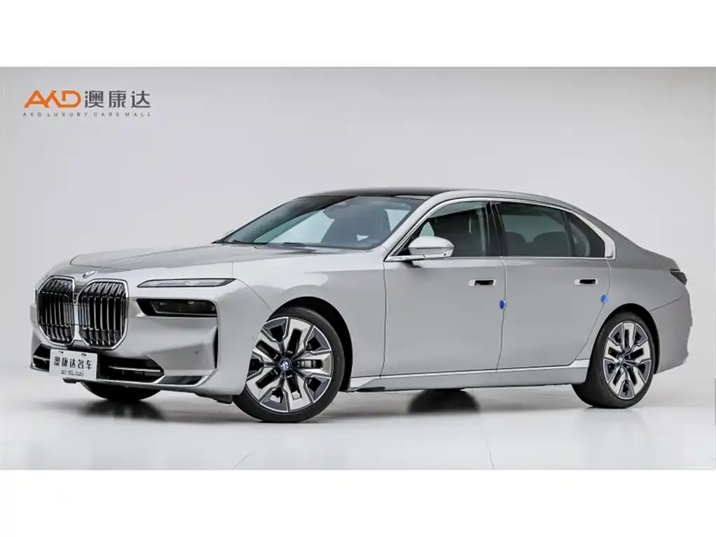 BMW 7 Series — фото 1