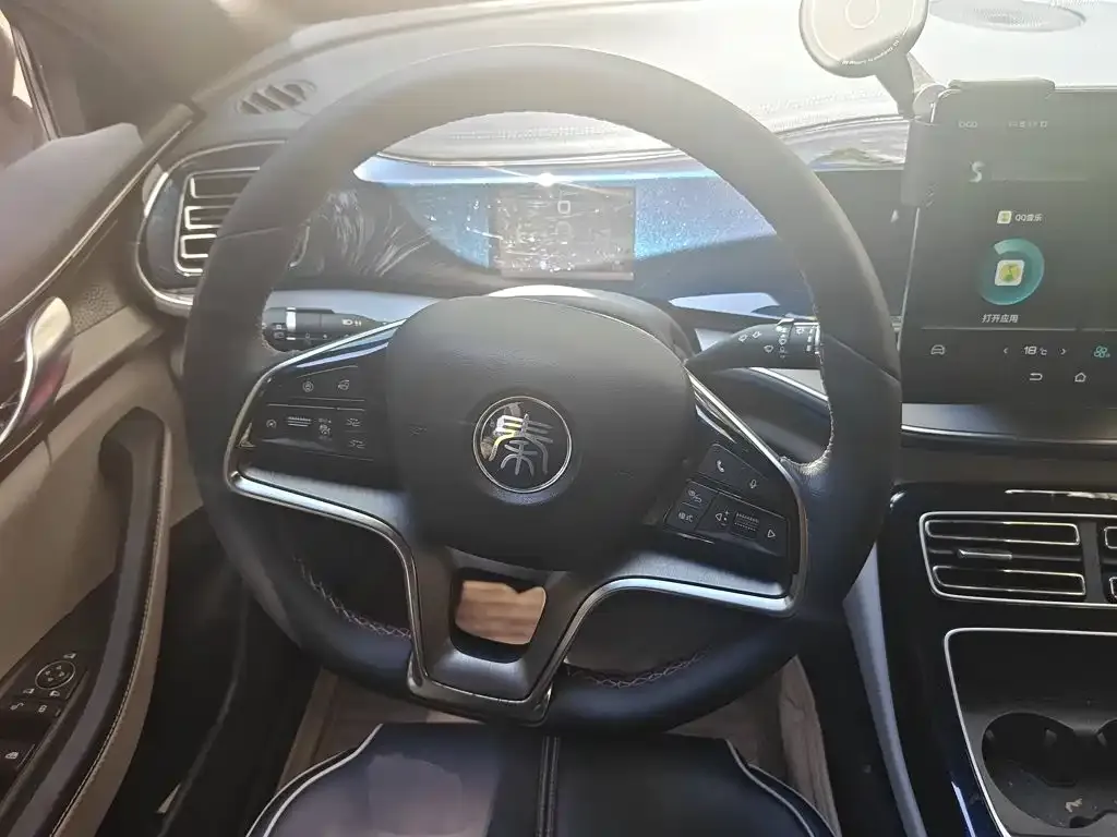 BYD Qin PLUS — фото 10