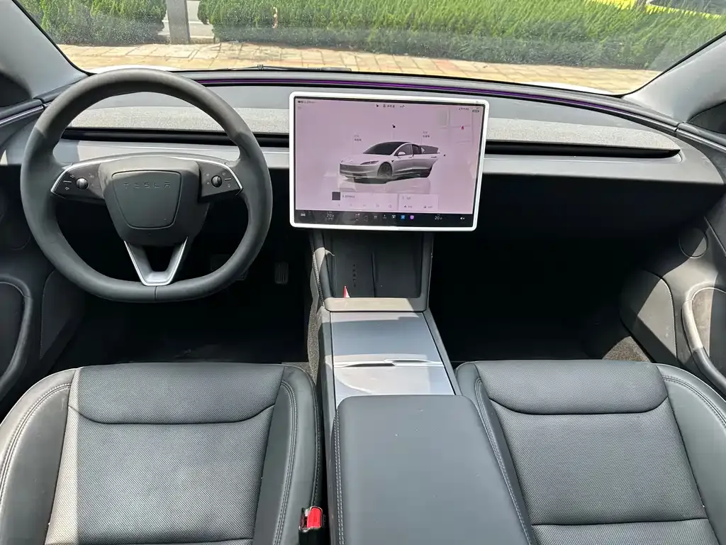 Tesla Model 3 — фото 6