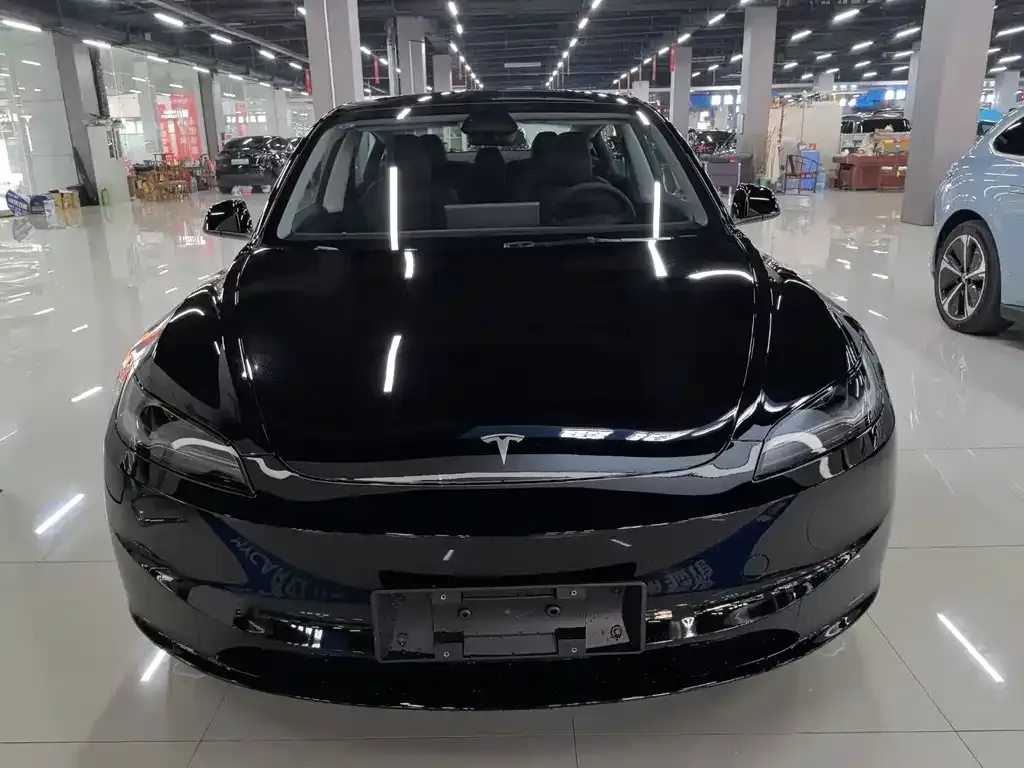 Tesla Model 3 — фото 6