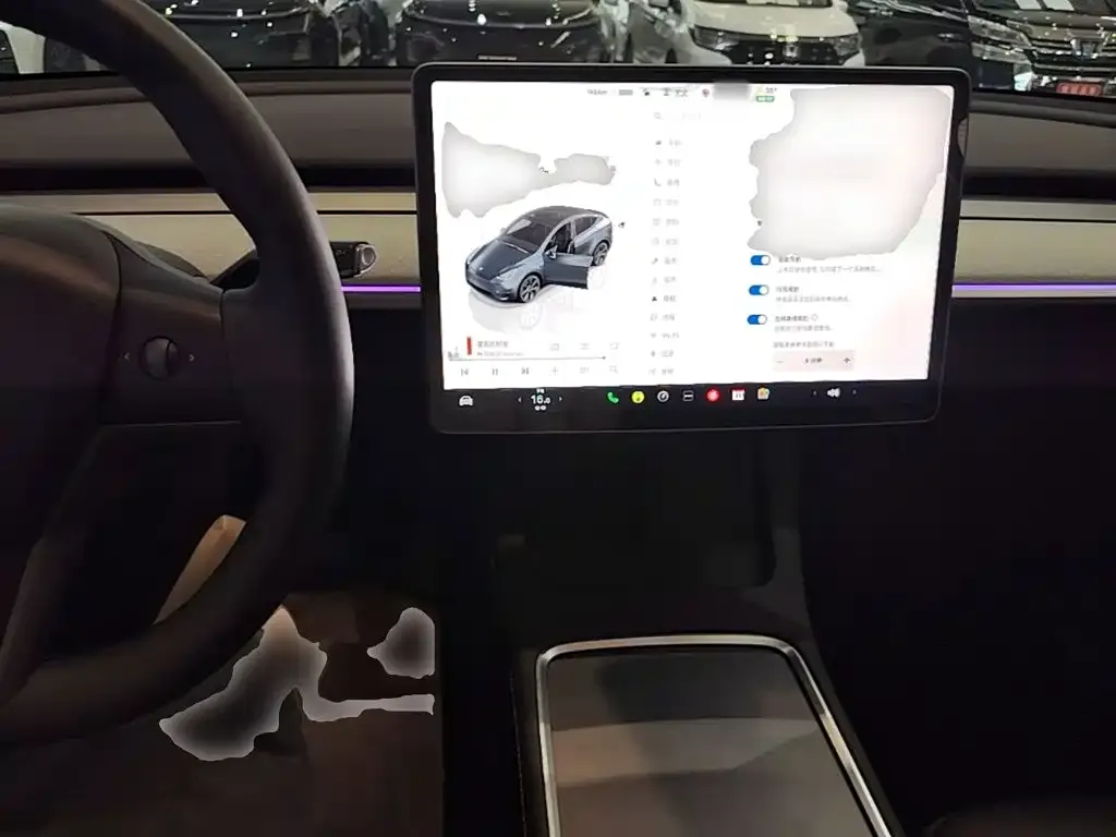 Tesla Model Y — фото 4