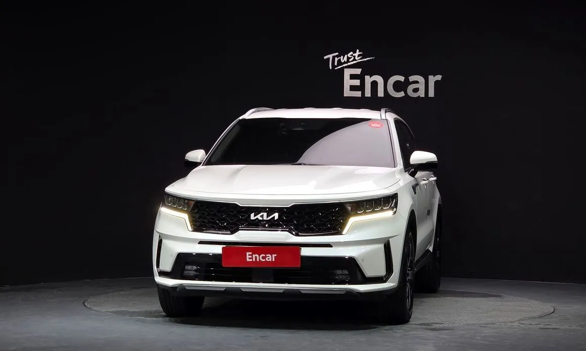 Kia Sorento — фото 9