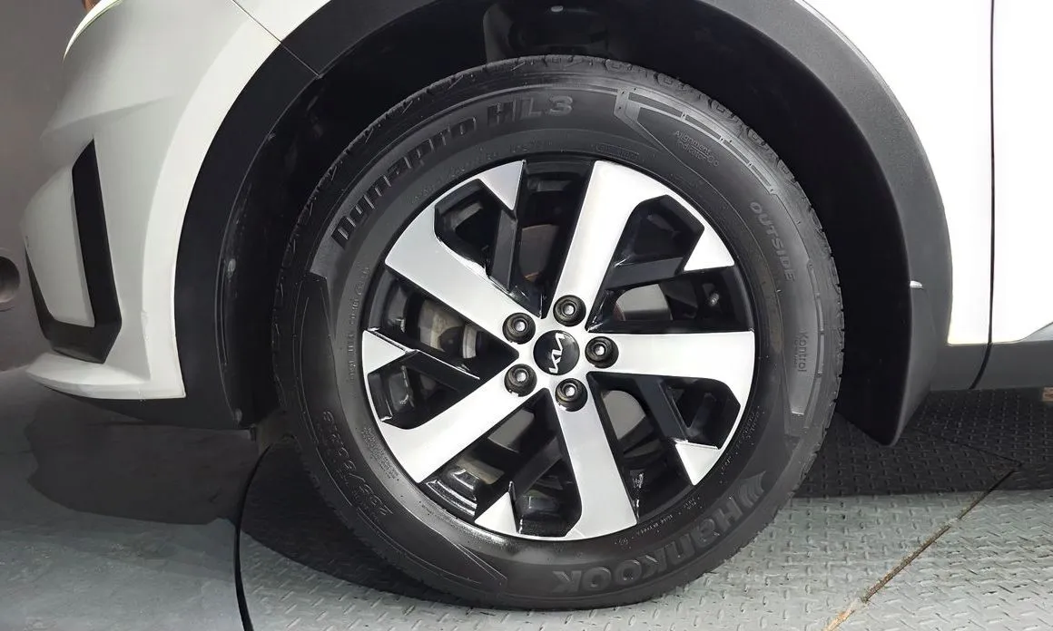 Kia Sorento — фото 3