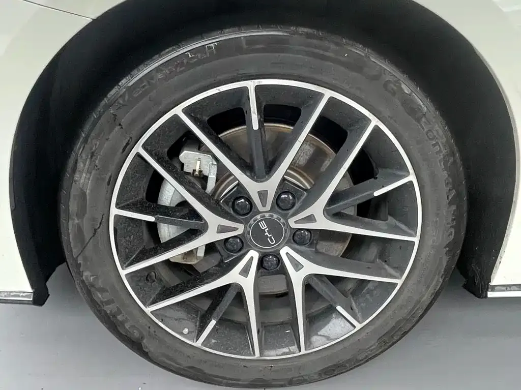 BYD Seal 07 DM-i — фото 10