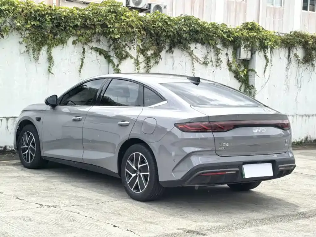 BYD Qin L — фото 9