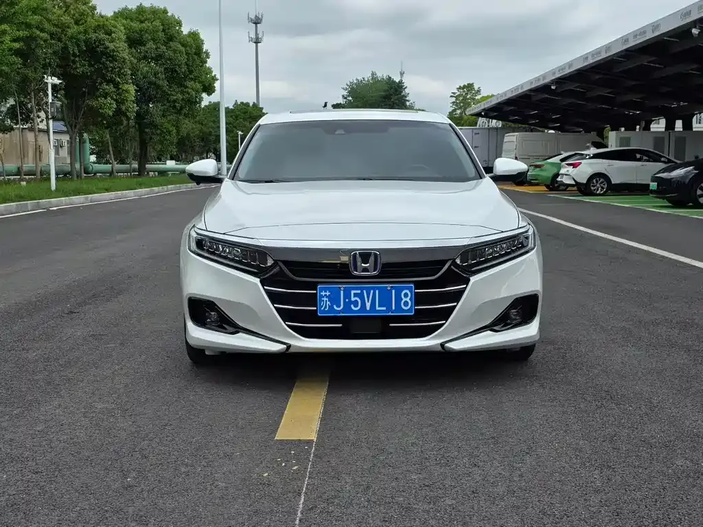 Honda Accord — фото 3