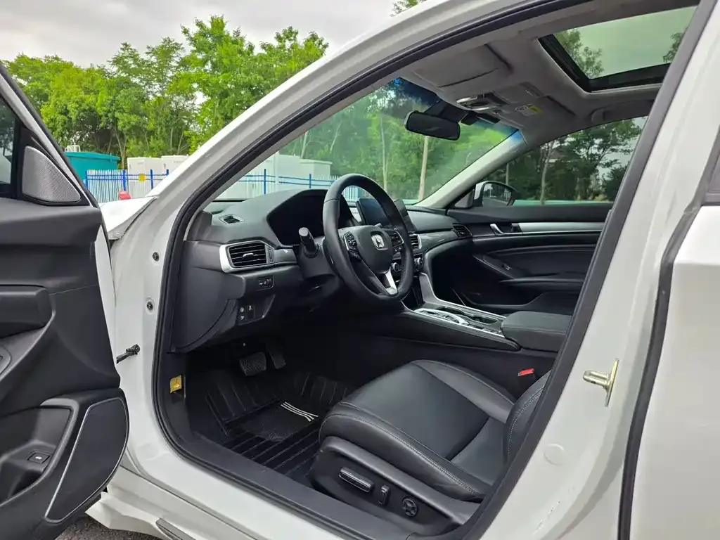 Honda Accord — фото 2