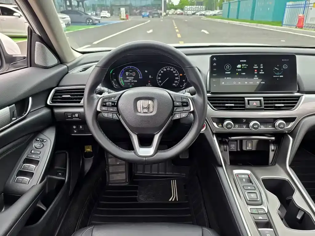 Honda Accord — фото 5