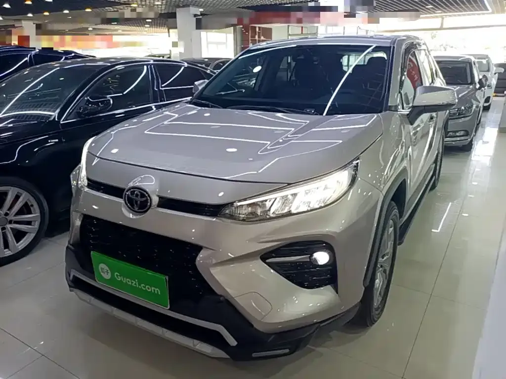 Toyota Wildlander — фото 1