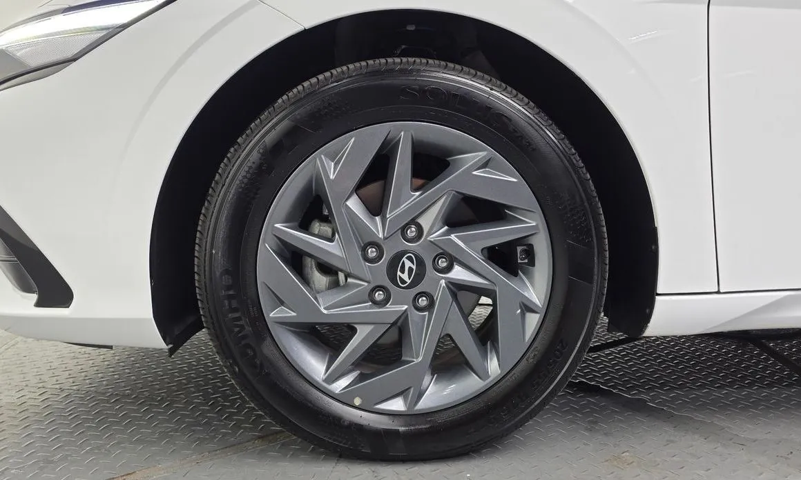 Hyundai AVANTE — фото 2