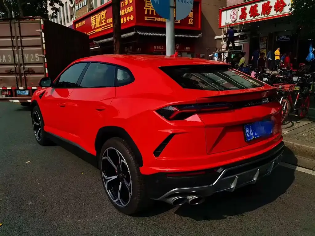 Lamborghini Urus 2021 из CN, фото 2