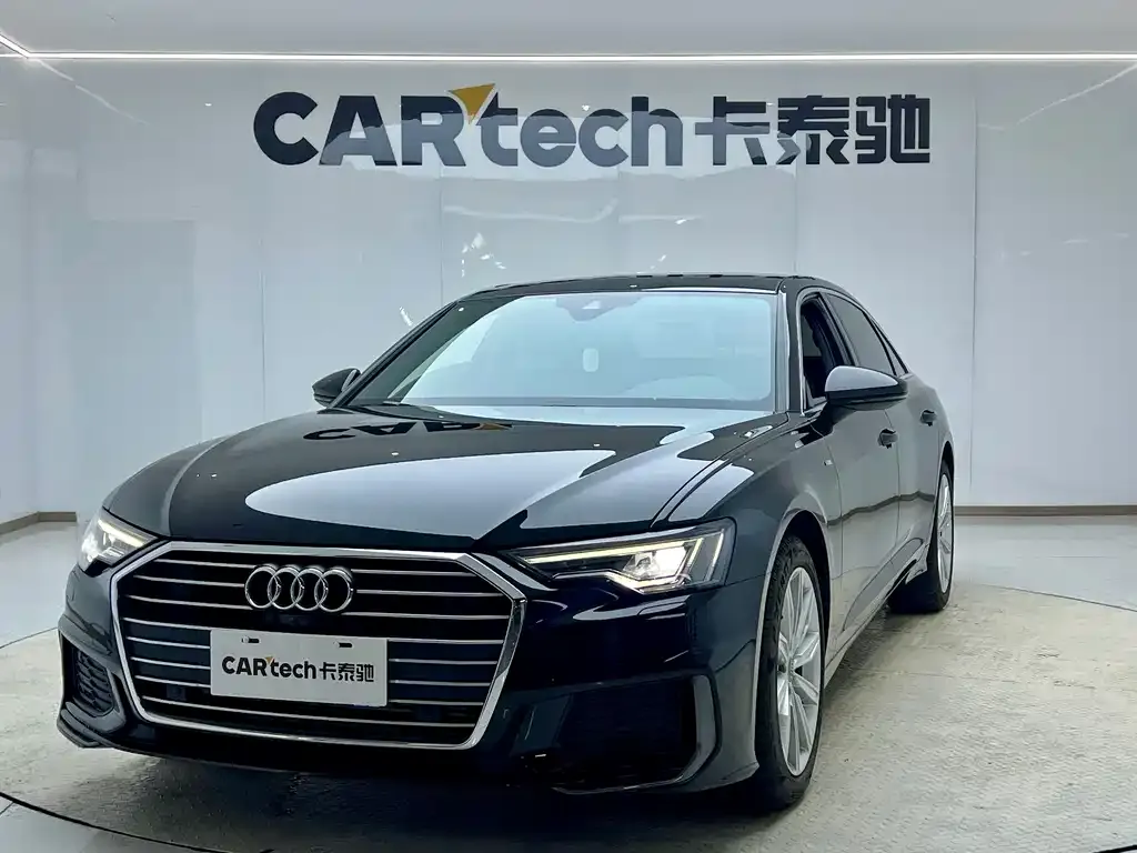 Audi A6L — фото 1