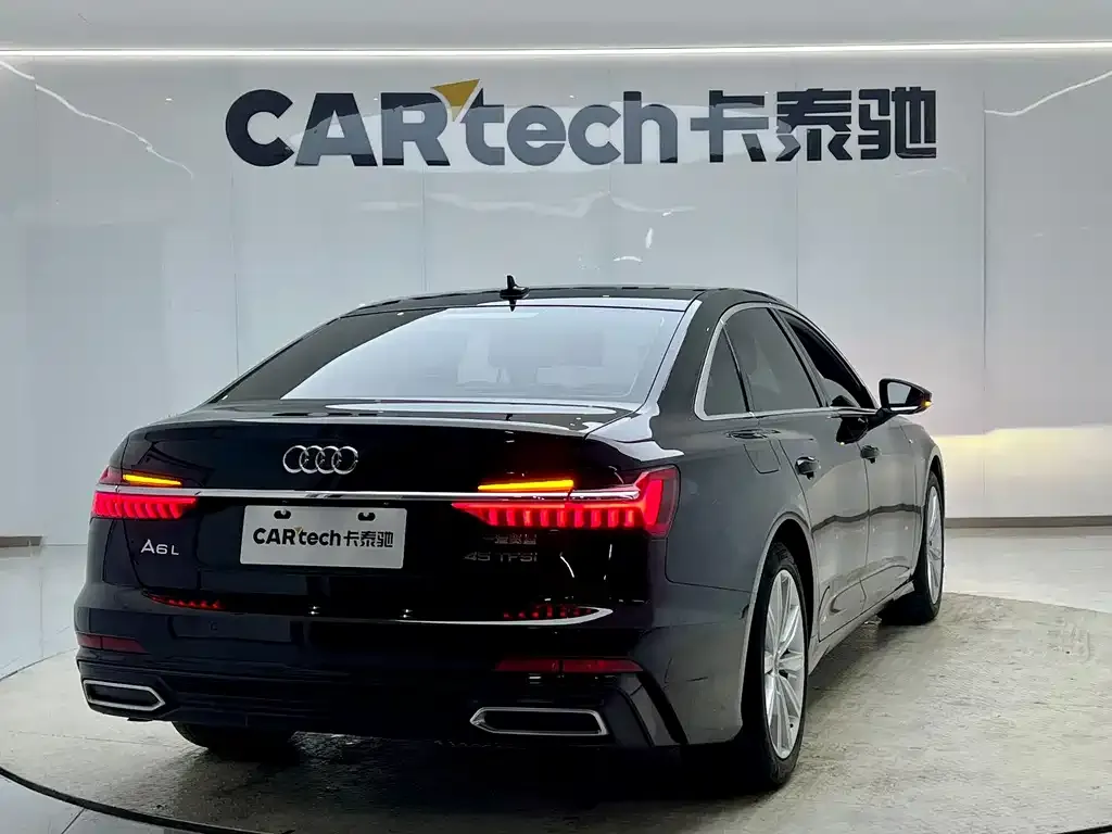 Audi A6L — фото 8