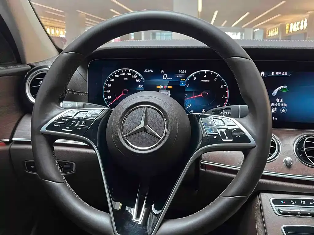 Mercedes-Benz E-Class — фото 10