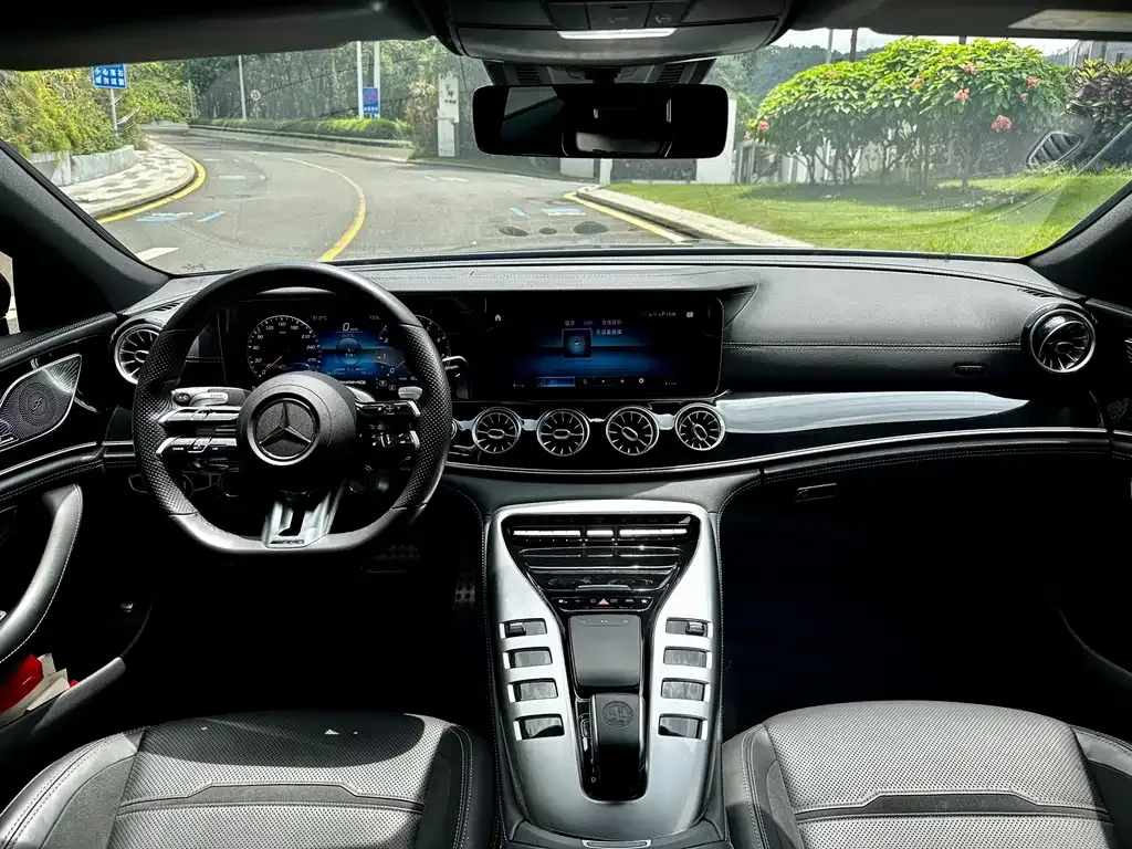 Mercedes-Benz AMG GT — фото 8