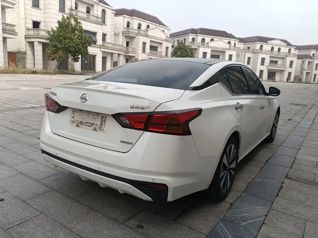 Nissan Teana 2022 из CN, фото 2