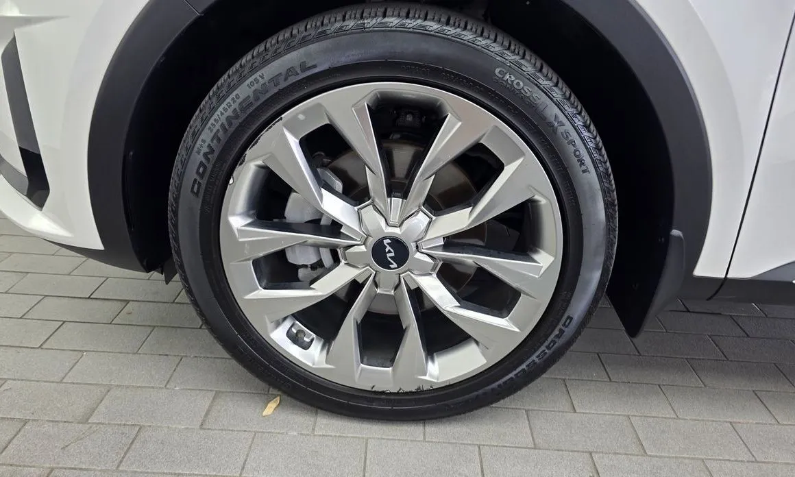 Kia Sorento — фото 9