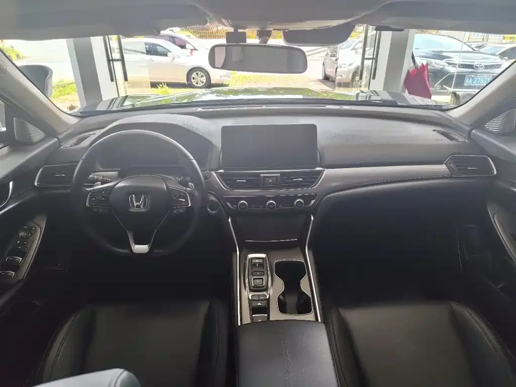 Honda Accord — фото 2